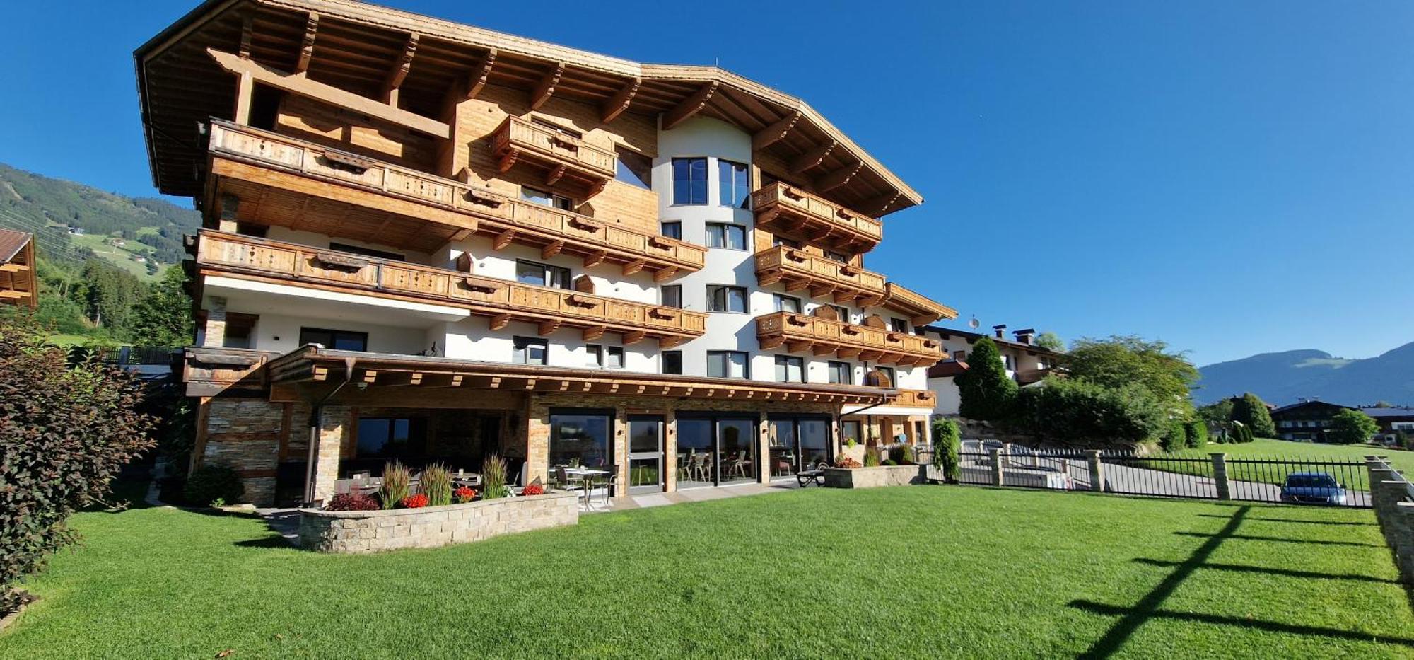 Hotel Garni Romantik Fügen Exteriér fotografie